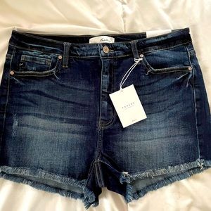 KanCan XL shorts NWT